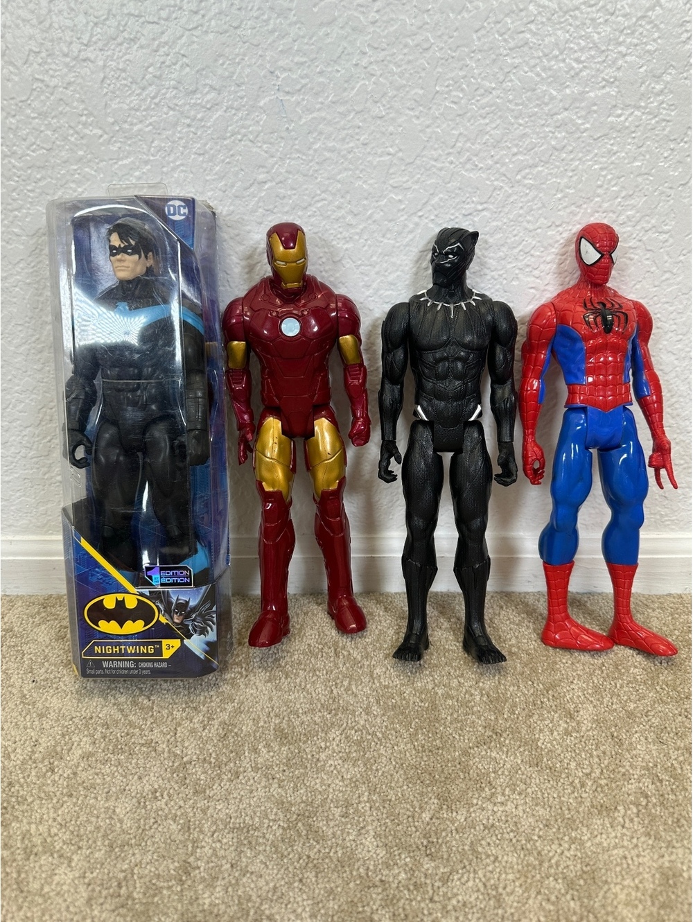 Action Figure Lot 12” Nightwing Iron Man Black Panther Spider-Man Marvel DC